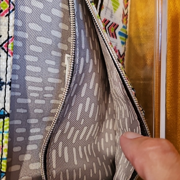 Sakroots Artist Circle Slim Wallet - Picture 7 of 15